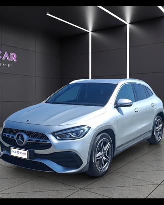 MERCEDES-BENZ GLA 200 d Automatic Premium