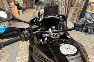 Gs Black