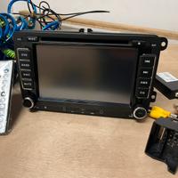 Autoradio con navigatore