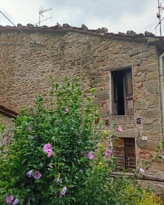 Porzione di colonica da ristrutturare