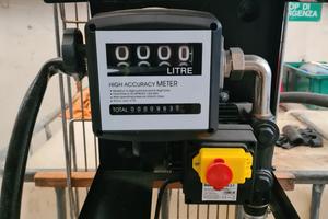 pompa elettrica con Pistoia,  con conta litri, per