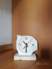 Orologio da tavolo in pietra
