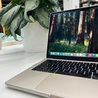 MacBook Air 13” M2 8/256GB