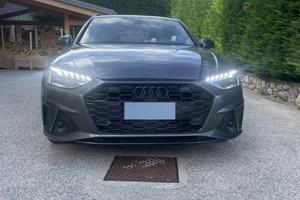 AUDI A4 S LINE
