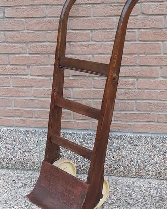 Antico carrello mugnaio 