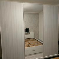 Armadio 3 ante scorrevoli con specchio