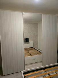 Armadio 3 ante scorrevoli con specchio