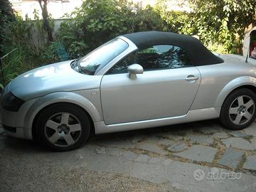 AUDI TT roadster