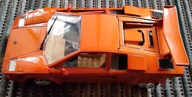 Lamborghini Countach 1988 1/24 Burago Arancio