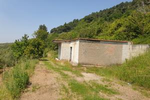 Terreno con rustico