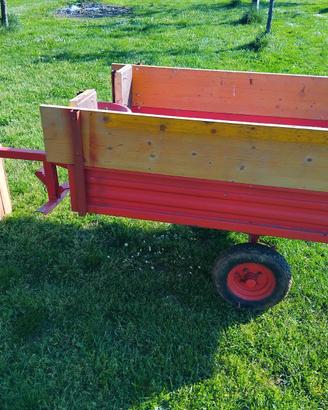 Rimorchio motocoltivatore