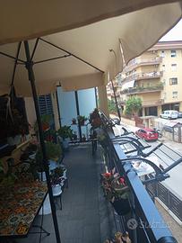 N.2 Ombrelloni da terrazzo 