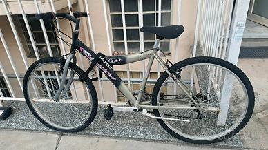 Mountain Bike 26" Shadow 4000