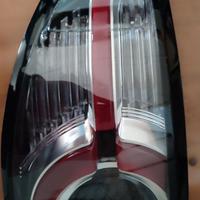 FaroFANALE POSTERIORE SINISTRO A LED LAND ROVER D