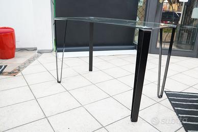 TAVOLO IN VETRO E ACCIAIO