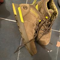 Stock scarpe fermate timberland Gusse diesel