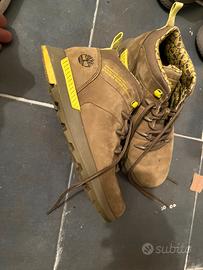 Stock scarpe fermate timberland Gusse diesel