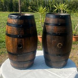 Coppia di Botti in Legno Rustiche