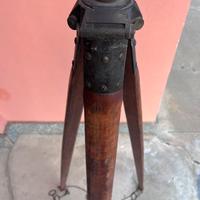 Treppiede antico per telescopio, mogano