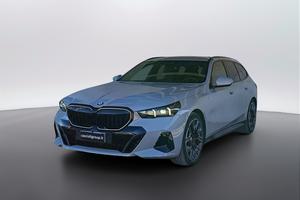 BMW Serie 5 G61 2024 Touring - 520d Touring U14200