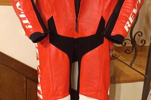 Tuta intera Revit Apex