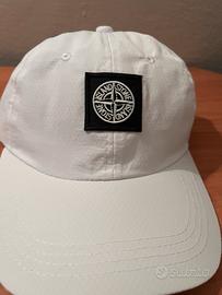 Cappello stonee island bianco nuovo