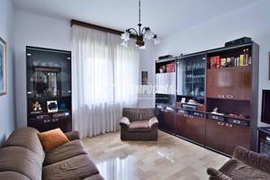 Zero lavori: casa moderna con box e cantina!!!