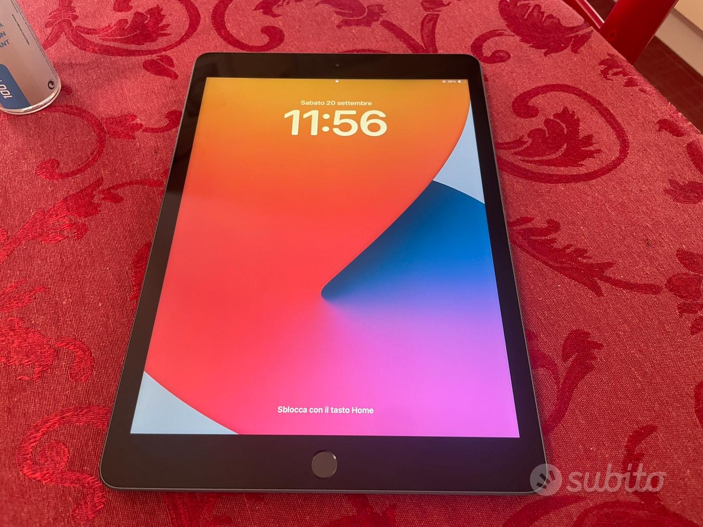 iPad 第8世代 32G wifiモデル スペースグレイ MYL92JA 新品