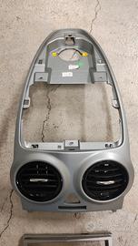 Interni Opel corsa D