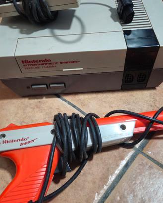 Nintendo NES con giochi e pistola