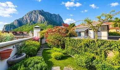 Attico / Mansarda di 311 m² con 4 locali e box aut