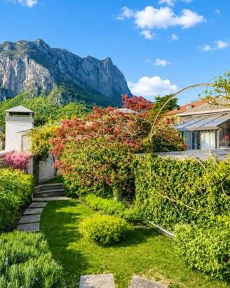 Attico / Mansarda di 311 m² con 4 locali e box aut