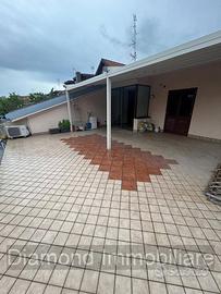 Casa semindipendente con garage ad Acireale