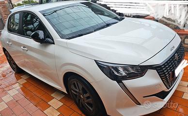 Peugeot 208 puretch 75 stopestart neopatentati 