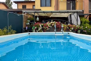 Villetta a schiera di 180 m² con 4 locali e box au