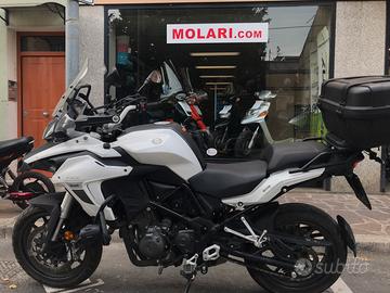 Benelli Trk 502 bianco con optional