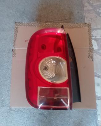 Fanale posteriore sx  Dacia Duster 1^serie 2010-13