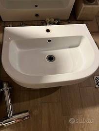 Due Lavabi gemelli da bagno linea moderna