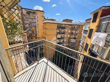 3 LOCALI A NAPOLI