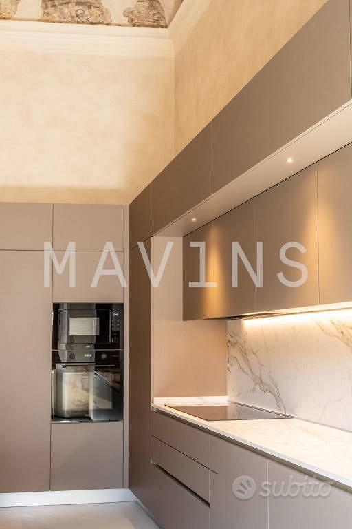 Appartamento di 325 m² con più di 5 locali a Veron - Vista 6