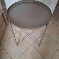 Tavolino-vassoio IKEA modello GLADOM