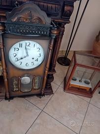 orologio a pendolo antico