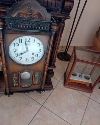 orologio a pendolo antico