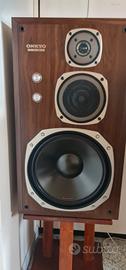 Onkyo Monitor 2000