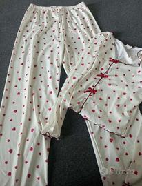 Pigiama invernale cuore con fiocco elegante