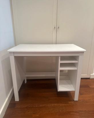 Scrivania IKEA