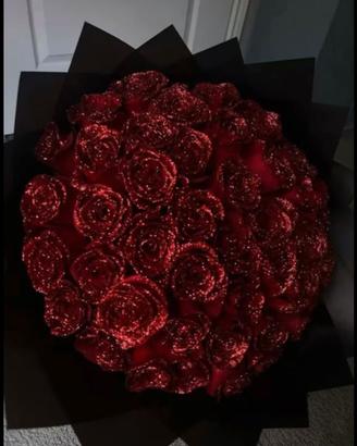 bouquet di rose rosse