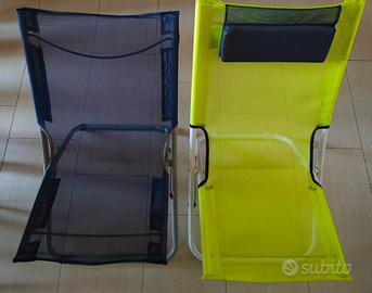 Due sedie sdraio per mare o giardino