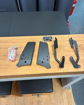 Kit attacco posteriore Givi Bmw F 750/800/850 Gs