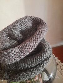 Scaldacollo uomo lavorato a mano